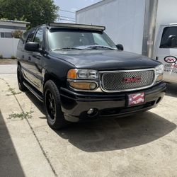 2004 GMC Yukon Denal XL