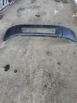 Bumper Selling a Front Bumper for A M2 106 Freightliner Truck