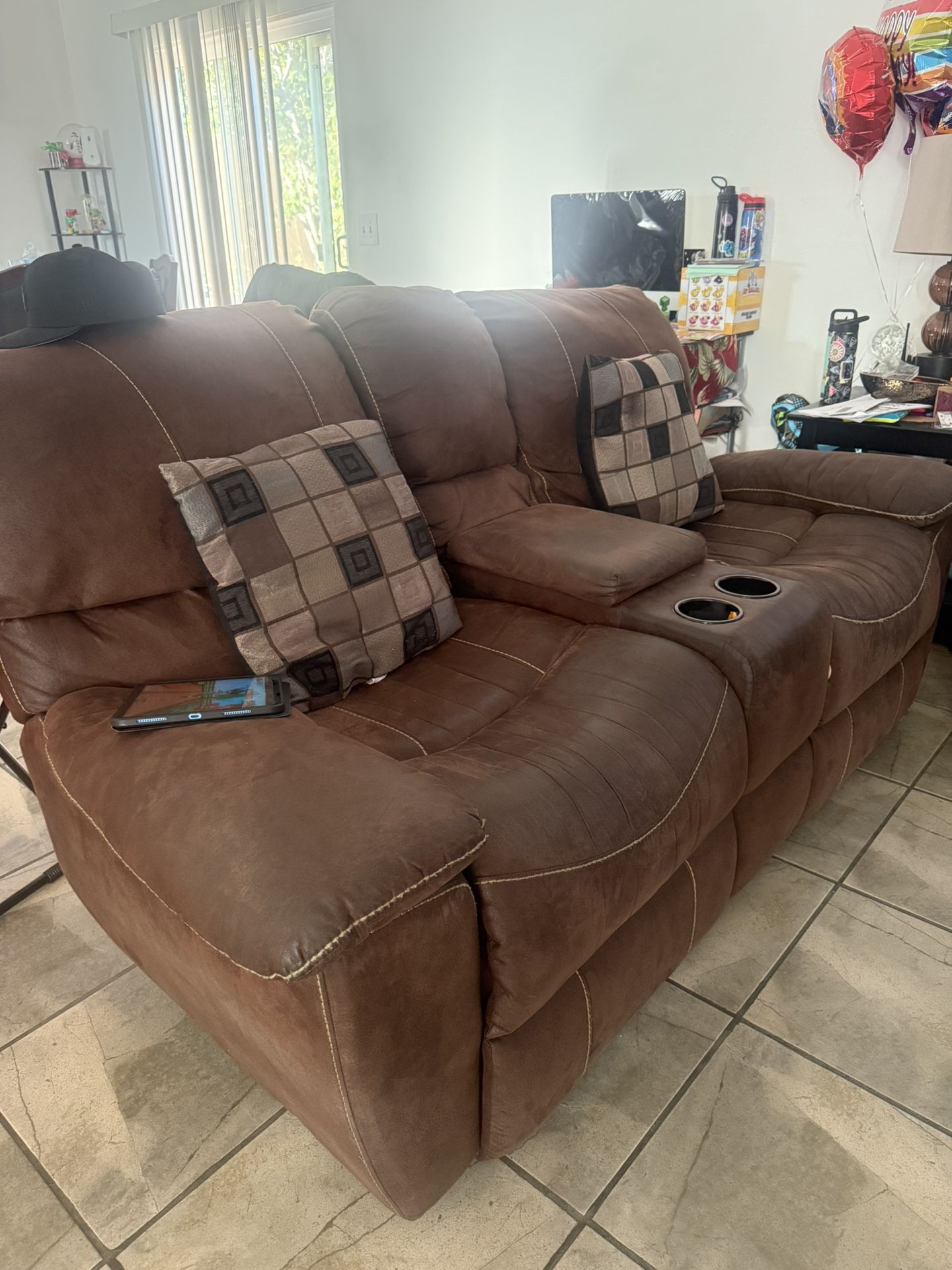 RECLINER SOFA SET & DINING TABLE/CHAIRS