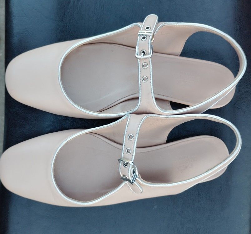 Bella Flats By Hermes 