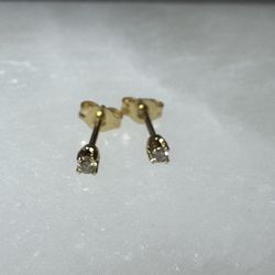 14K Solid Gold Delicate 2.2MM Diamond Chip Stud Earrings w/ Butterfly Backs