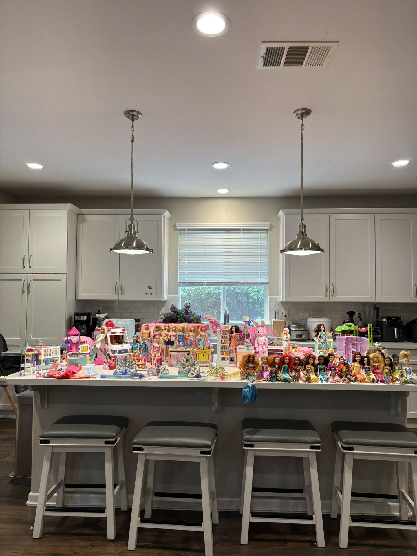 Huge Barbie Lot And Disney Dolls Tiaras Shoes !!