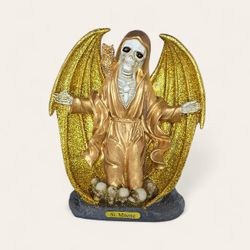 Santa Muerte Hincada Con Alas En Color Dorado 10"