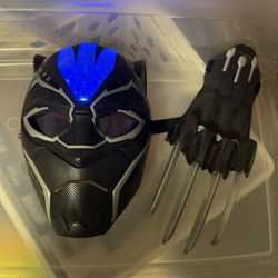 Black Panther Marvel Light Up Mask And Claw