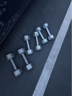 Dumbbell pairs like new condition.