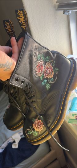 Doc Marten Vonda Boots