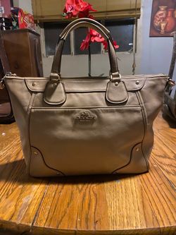 Coach Mickie Grain Leather Satche Bag Beechwood Tan