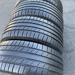 235/45/R19 MICHELIN DEFENDER 2