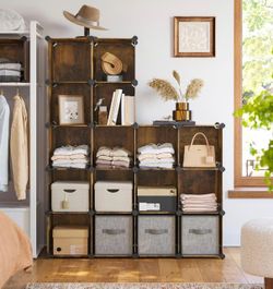 Plastic organizer