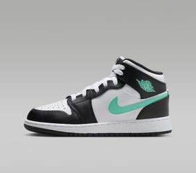 Air Jordan mid