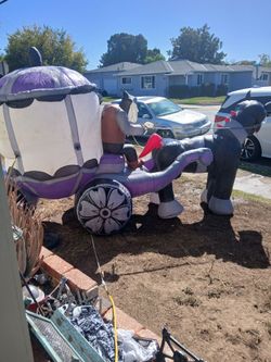 Halloween blow up decoration