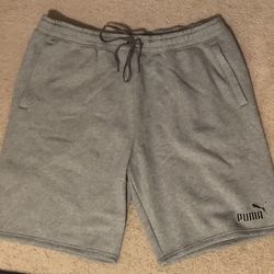 New Puma Men’s Gray Fleece Short, Size XXL. Dual Side Pockets, 11" Inseam