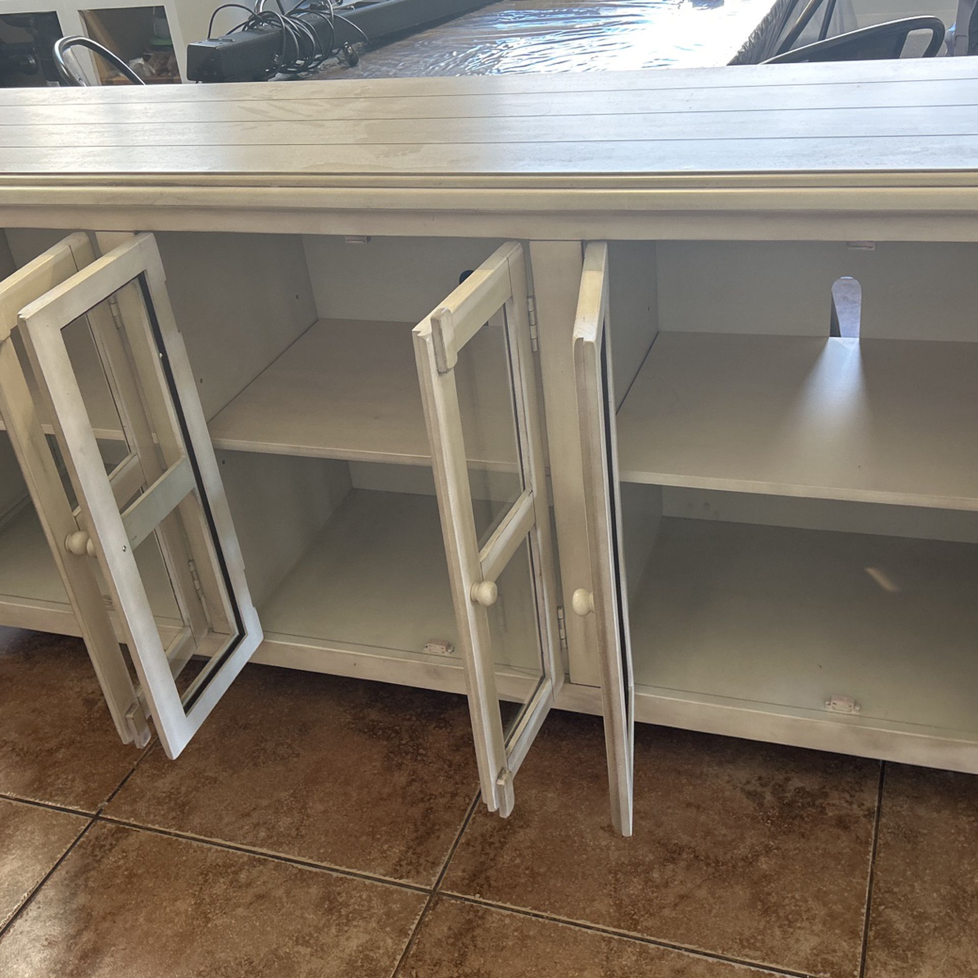Marble White 70’ TV Stand 