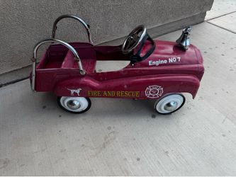 Pedal car