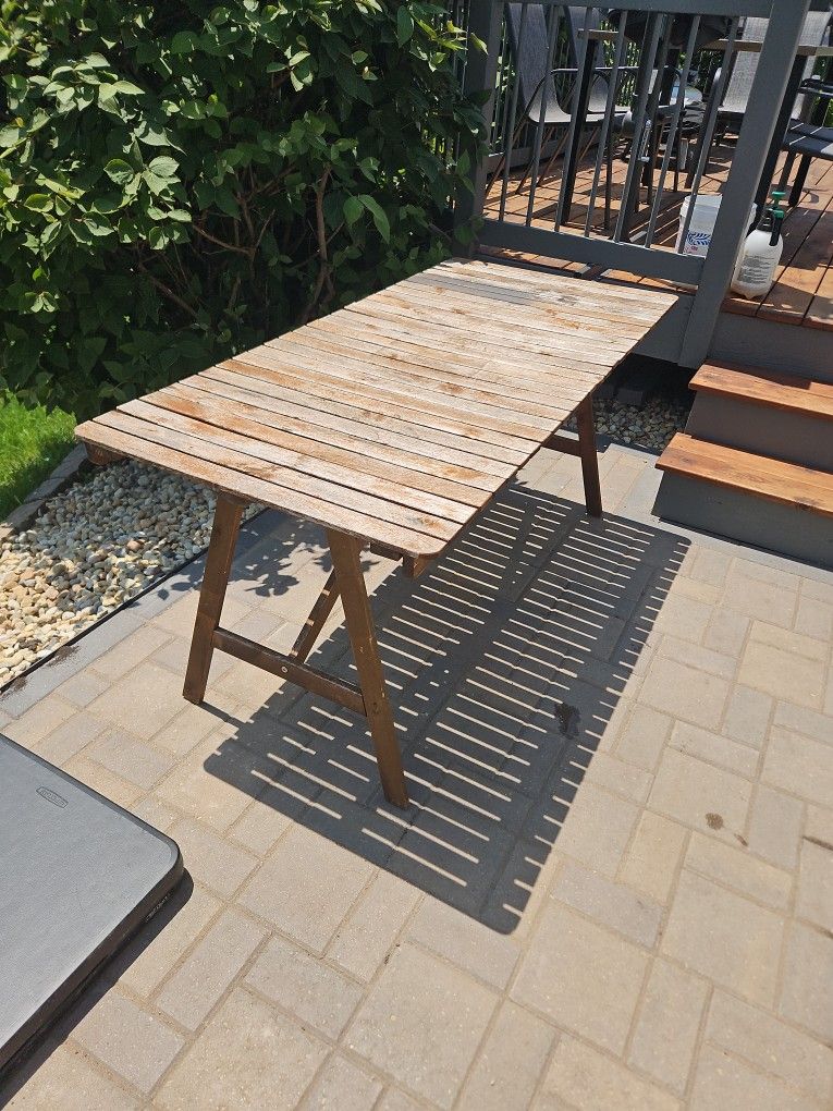 Acacia Outdoor Table