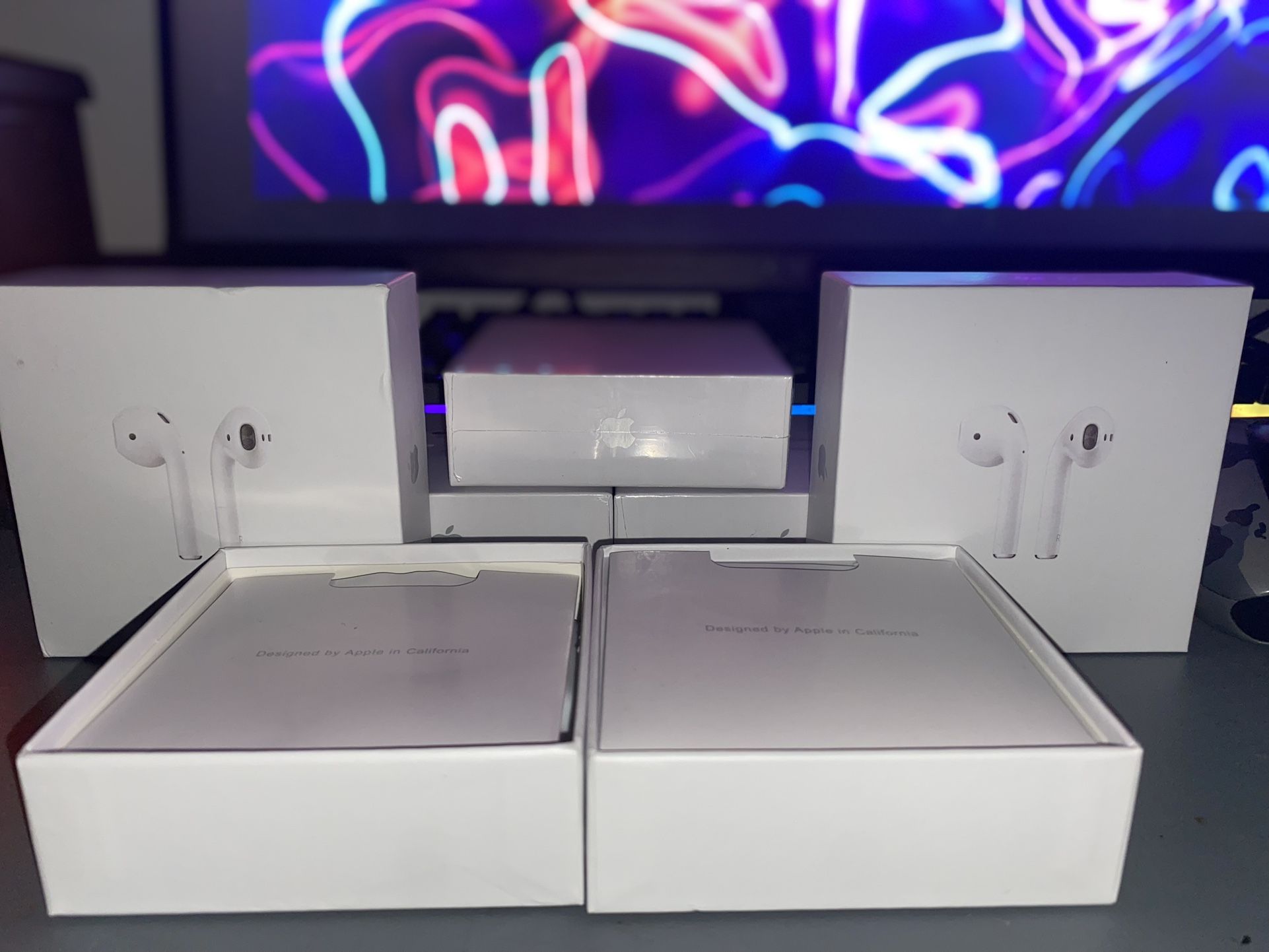 Apple AirPods 2nd Generation In-Ear Headsets with Charging Case - White