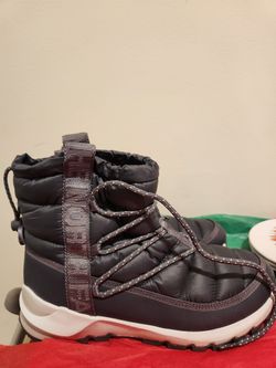 The North Face Thermoball Lace Up Waterproof Boot Sz9