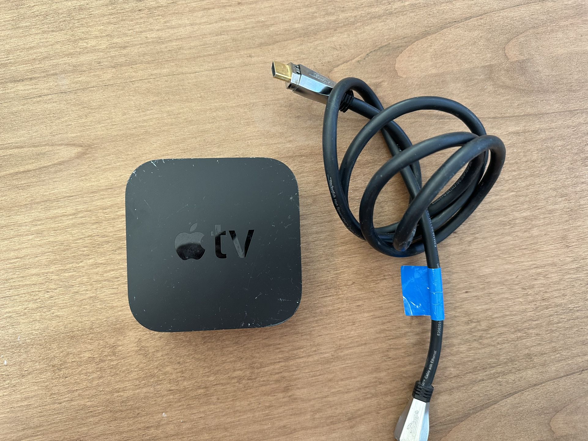 Apple TV With Cable 