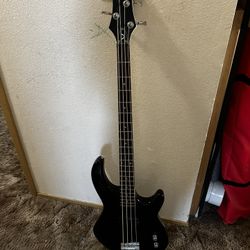 Dean 09 Bass 