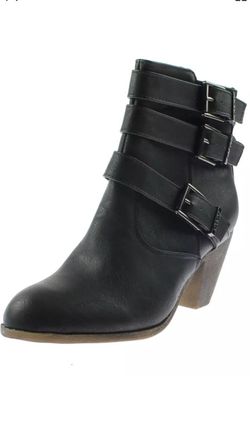 NUEVO!!! NEW CUTE BLACK BOOTIES SIZE 6.5