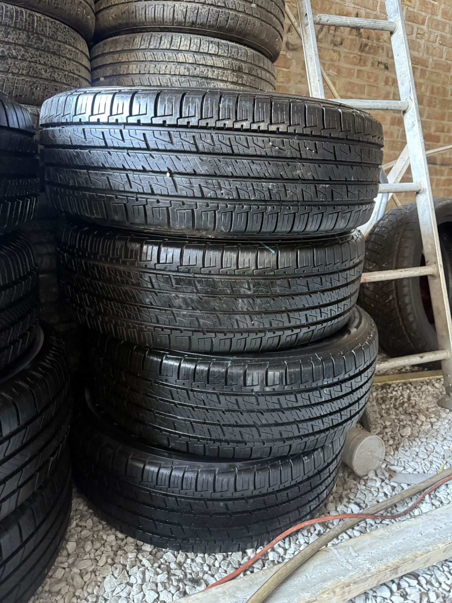 4 Tires 235 65 R17 