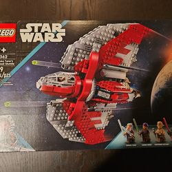 Lego Star Wars 75362 Ahsoka Tano's T-6 Jedi Shuttle