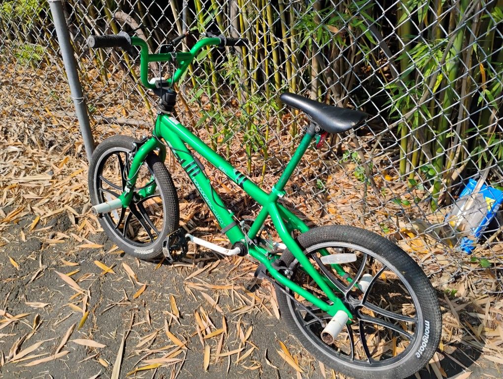 Mongoose Rebel BMX AT DURHAM FLEA MKT TODAY