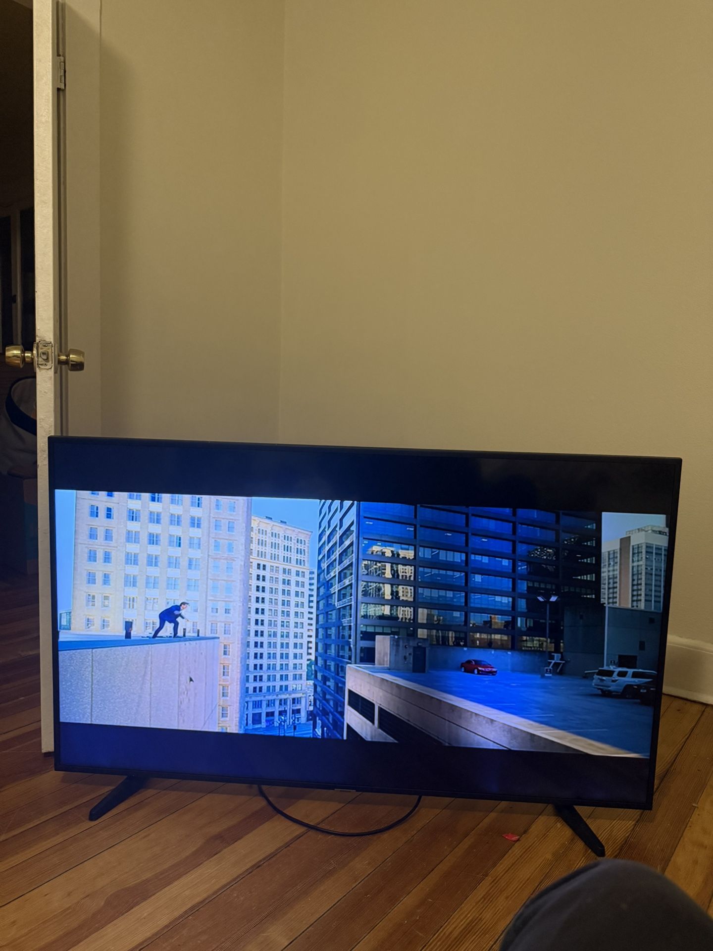 Samsung TV for sale $250 cash or cash app I’m available now 50 inch