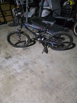 Hyper Bicycle Shocker Mountain Bike, 20" Wheels,