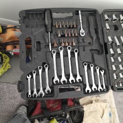 Socket Set