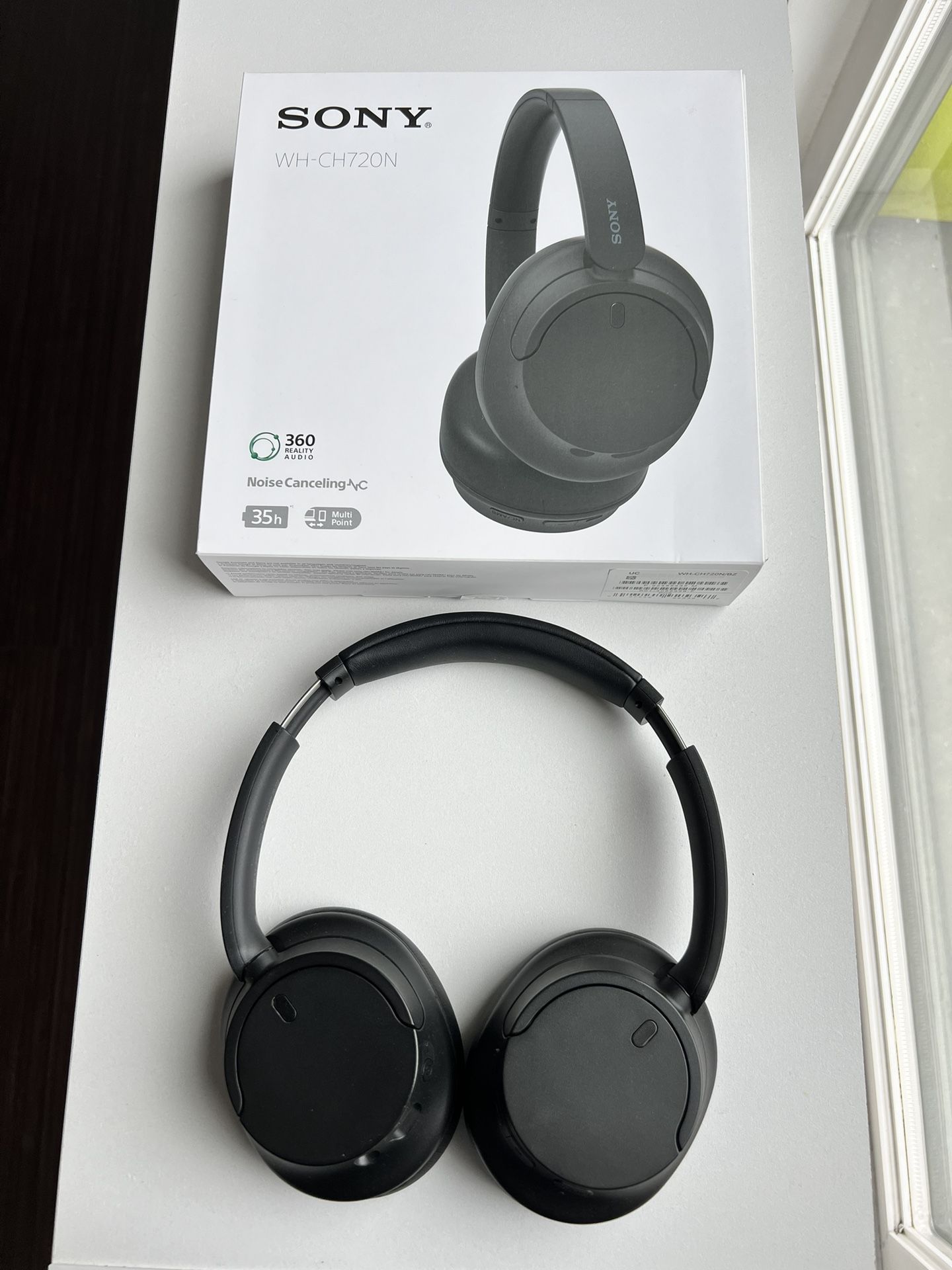 Sony WH-CH720N Noise Cancelling Wireless Headphones With Mic - Black