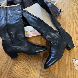 Women’s Leather Boots 7 Medium