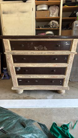 Dresser