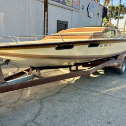 1982 Sleekcraft Ambassador