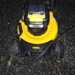 DeWalt 20 Volt Mower. 