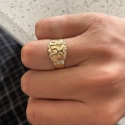 10k Nugget Ring Size 7.5