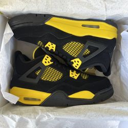 Jordan 4 Thunder 