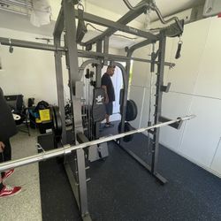 Vesta Fitness Smith Machine 2001 w/Bench Attachment | 230lb Bumpers Weights | 7ft Olympic Bar | Fitness | Gym Equipment | FREE DELIVERY 🚚 