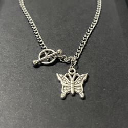 Stainless Steel Chain With Alloy Pendant . Tarnish Resistant 