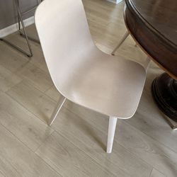 IKEA dining chairs, 6 available