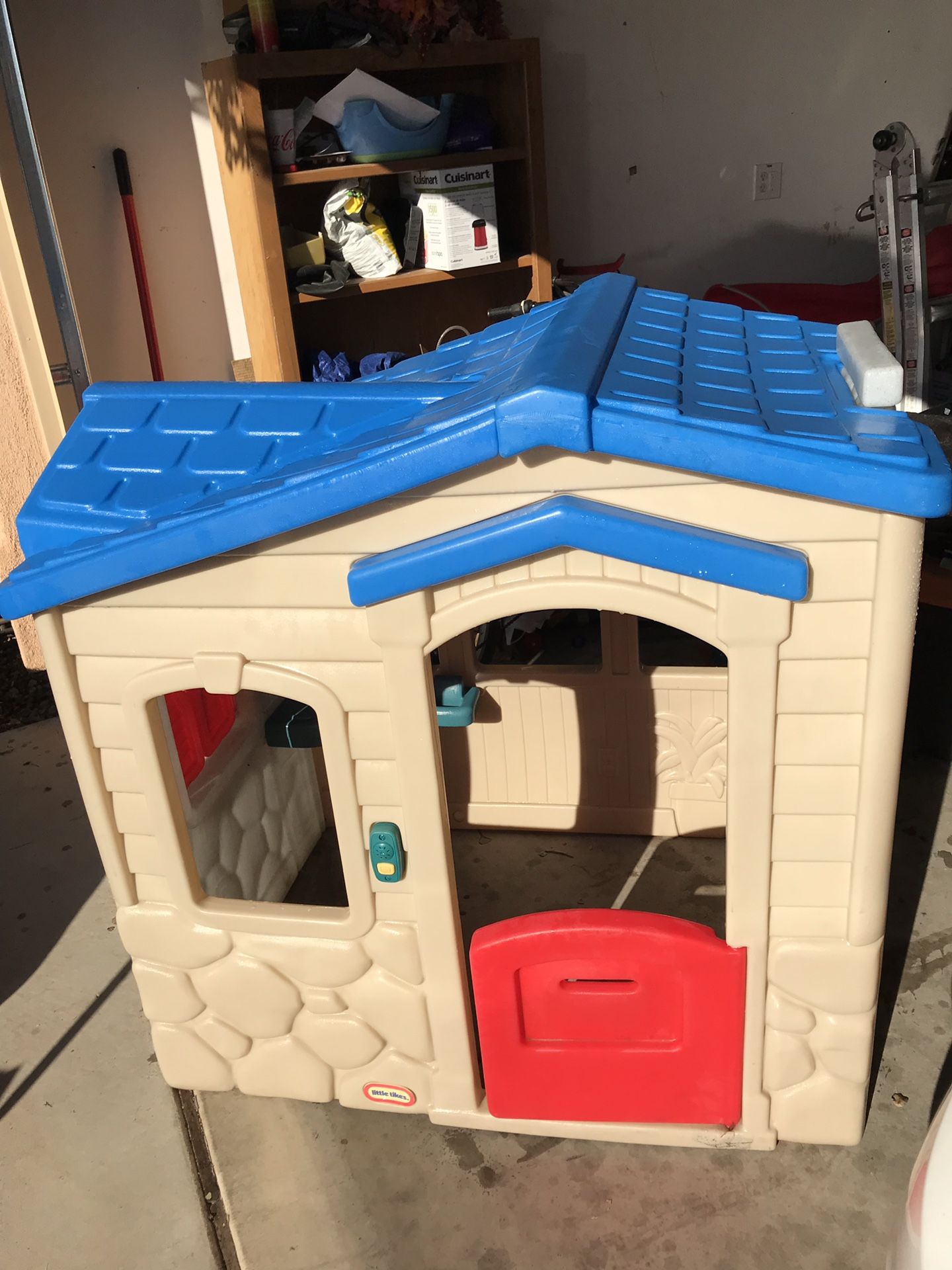 Little Tikes Magic Doorbell Playhouse for Sale in Litchfield Park AZ OfferUp