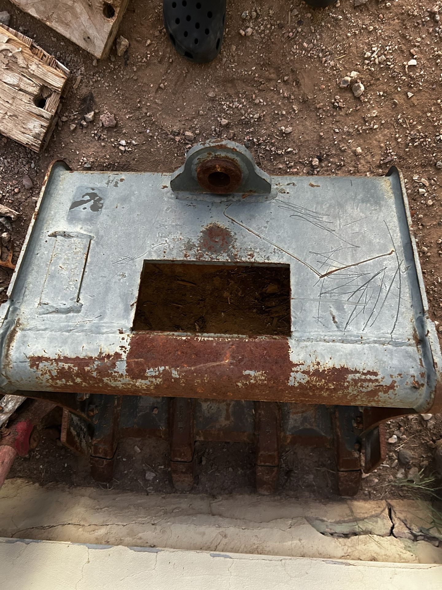Bucket excavator 