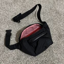 Black Herschel Fanny Pack