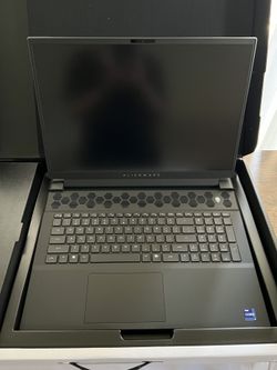 Alienware Laptop 18” In Black.