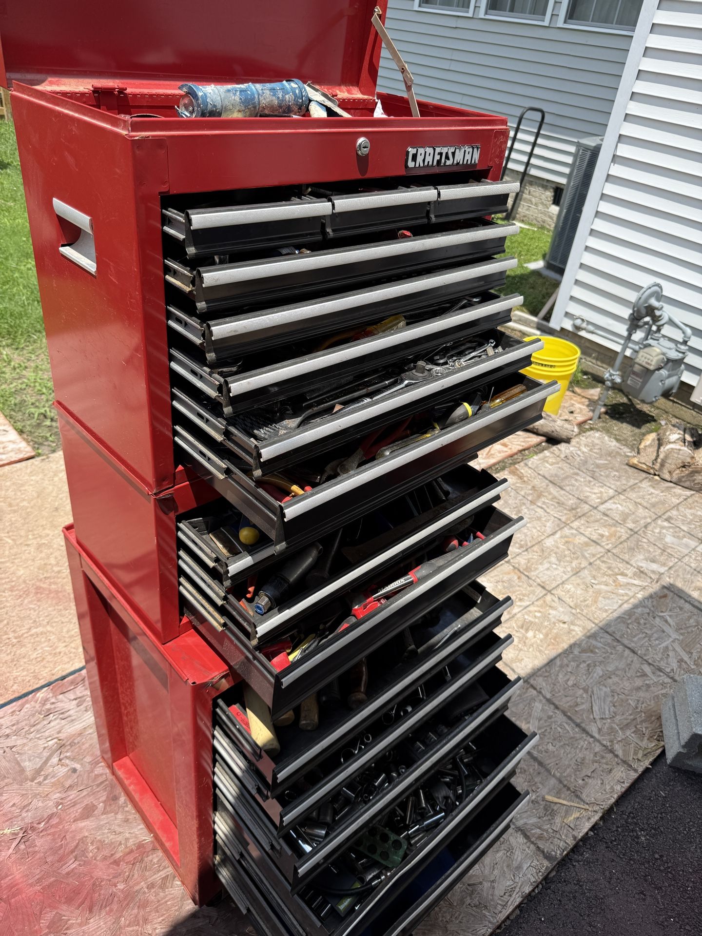 Craftsman Rolling Tool Chest LOADED with Tools