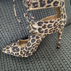 Express Heels Size 7