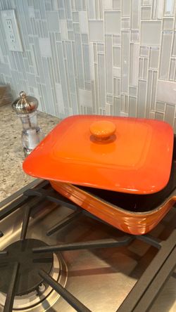 Orange Enameled Square Baking Dish / Casserole with Lid (9" x 9" x 2.5")