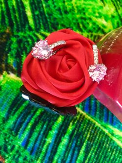 1 pair of beautiful earrings / Large Pink crystals with white crystals silver jewelry / NEW 💞