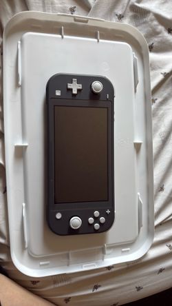 Nintendo switch Lite used good