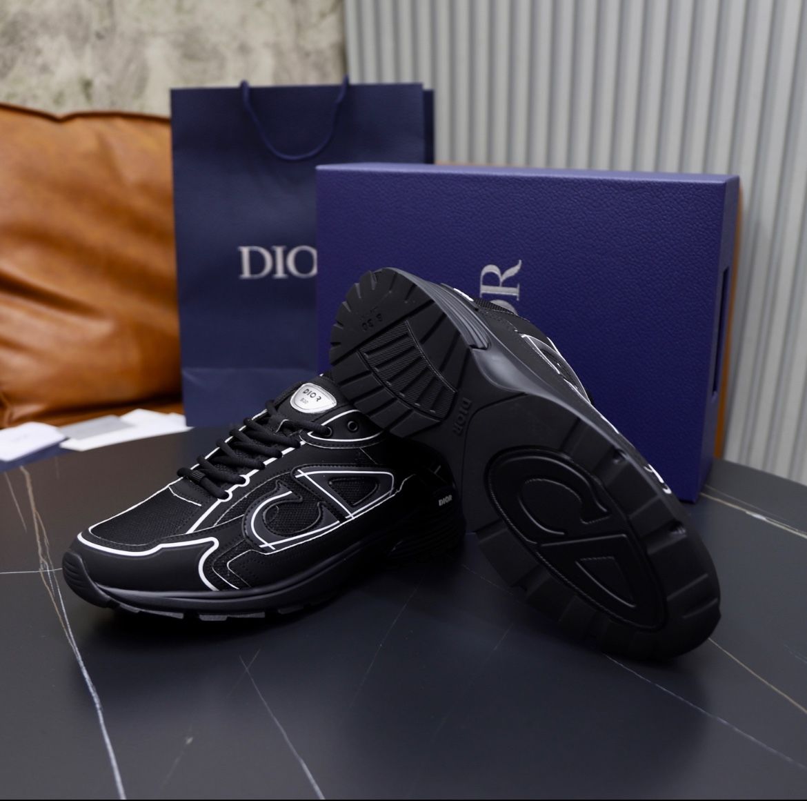 Dior B30 (SHIPPING ONLY!!)